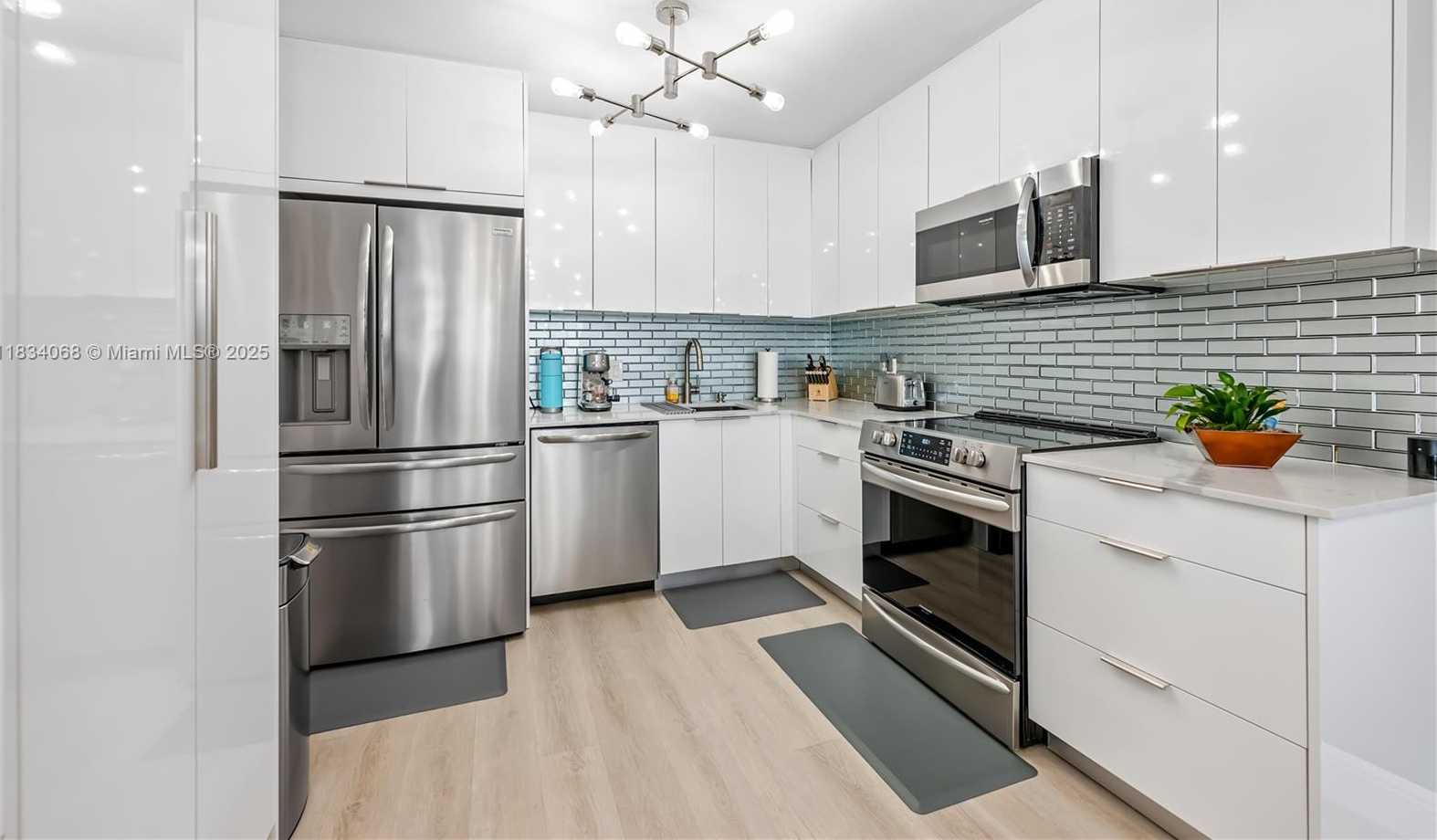 Small Image of 2201 SOUTH OCEAN DR #2202, Hollywood Number 6