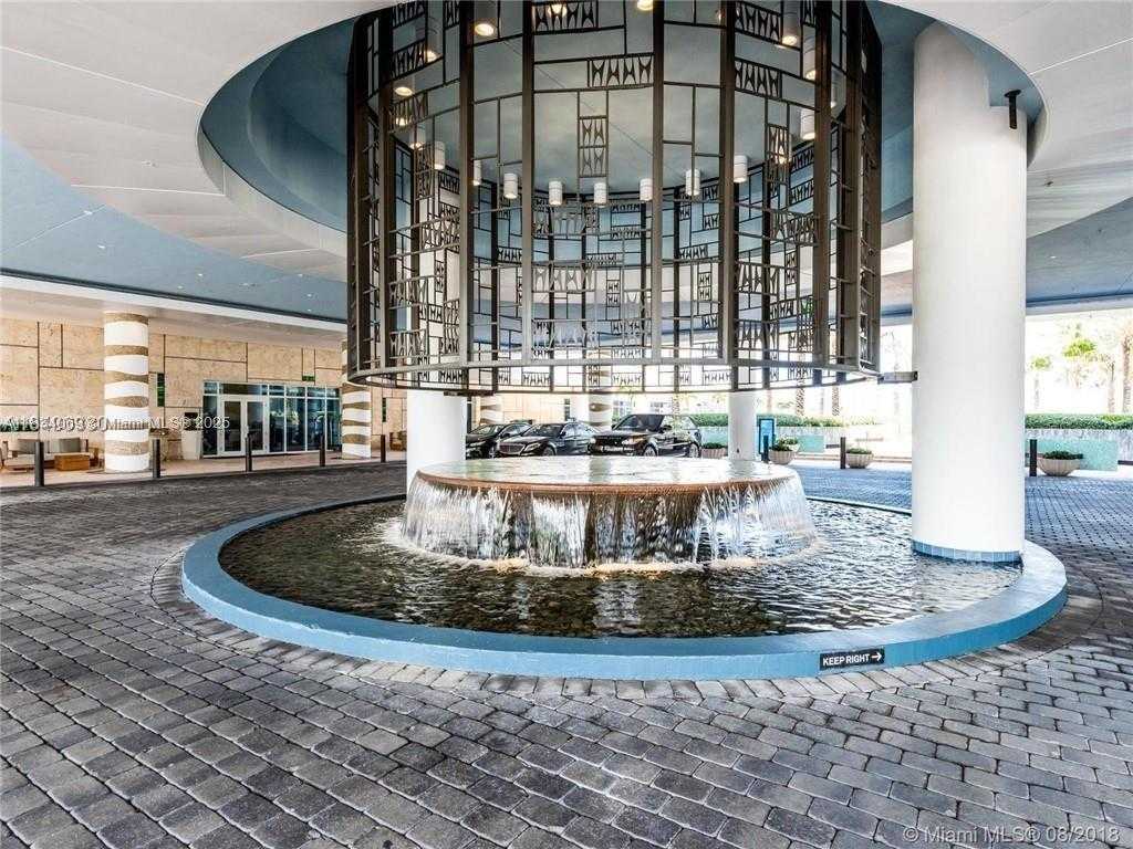 Small Image of 6799 COLLINS AVE #301, Miami Beach Number 2