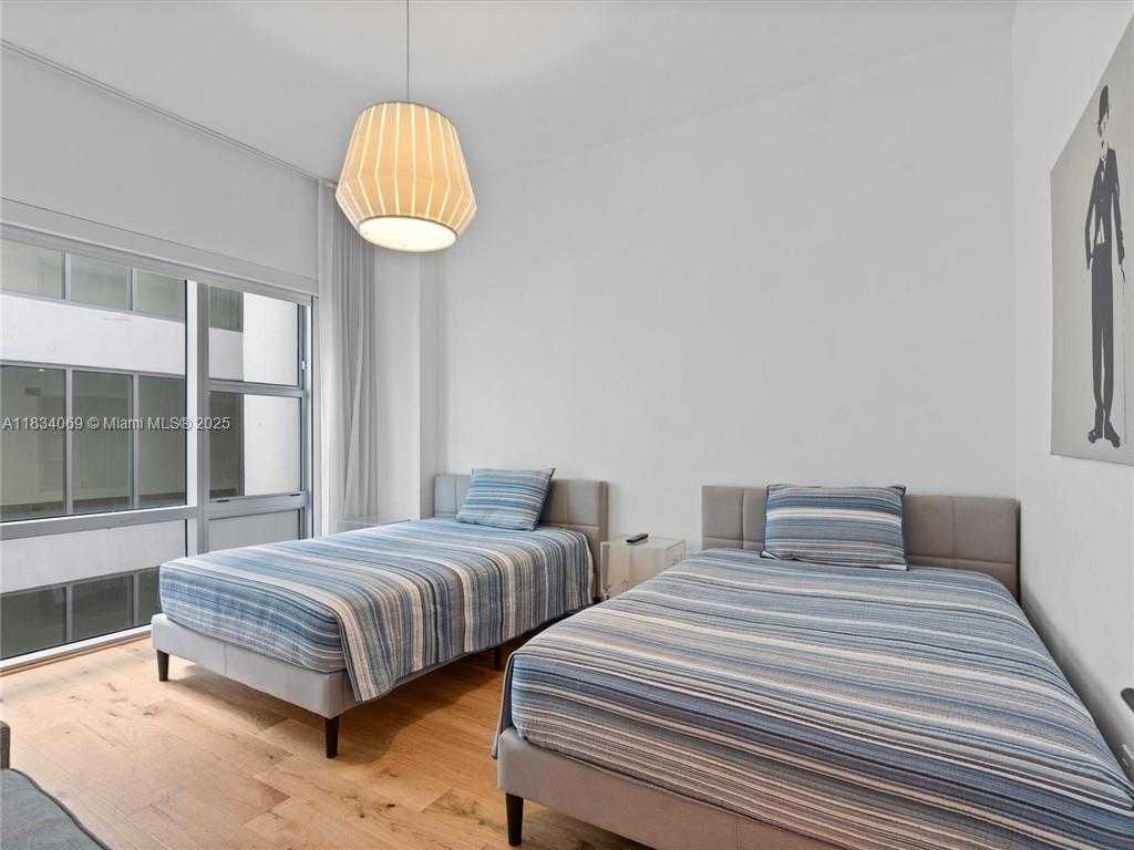 Small Image of 6799 COLLINS AVE #301, Miami Beach Number 21