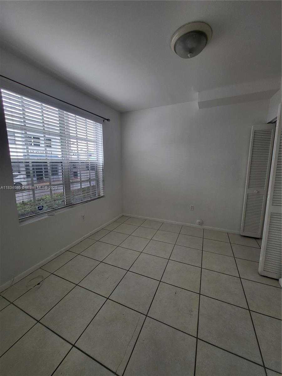 Small Image of 605 EUCLID AVE #106, Miami Beach Number 4