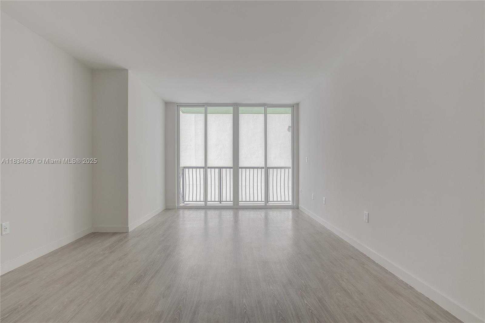 Small Image of 1756 NORTH BAYSHORE DR #10O, Miami Number 5