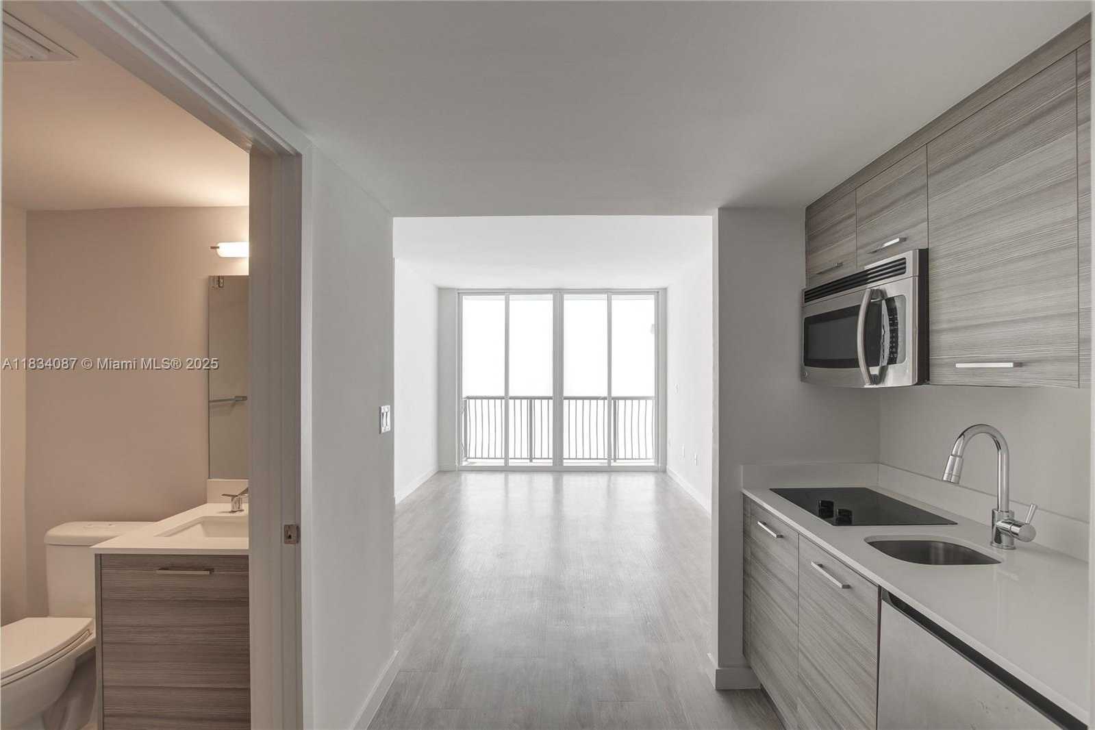 Small Image of 1756 NORTH BAYSHORE DR #10O, Miami Number 9