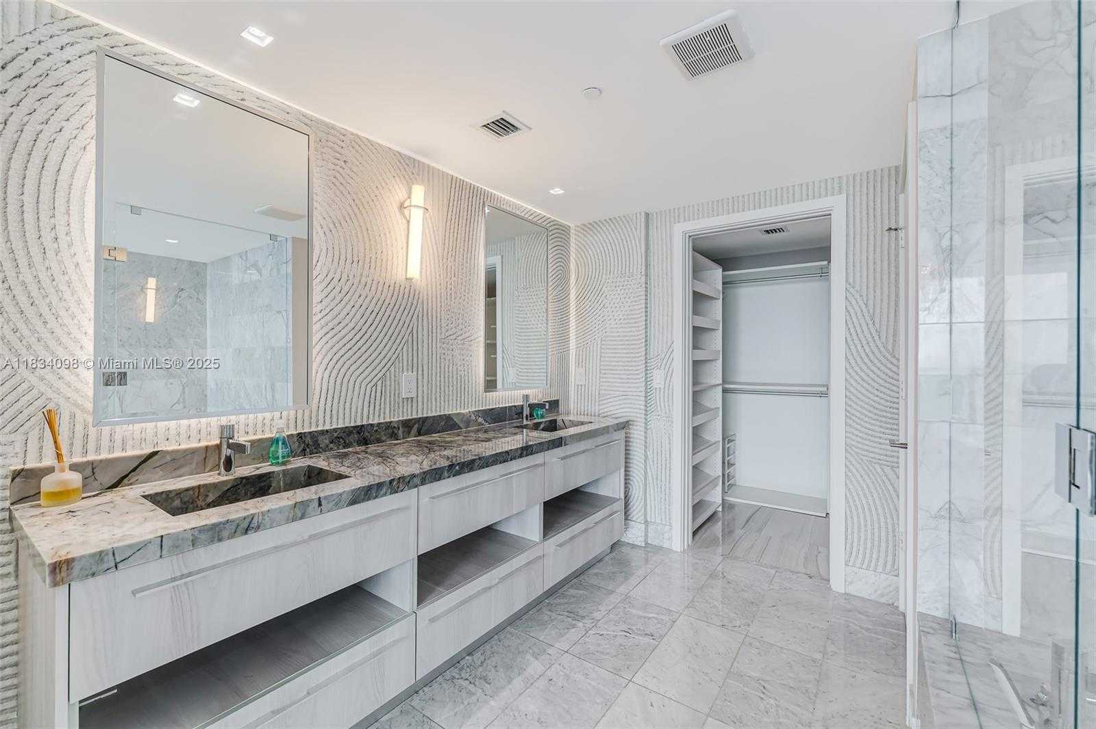 Small Image of 3131 NORTH EAST 7TH AVE #4001, Miami Number 19