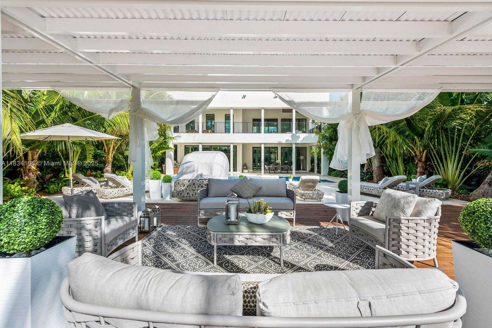 Small Image of 3734 CHASE AVE, Miami Beach Number 15