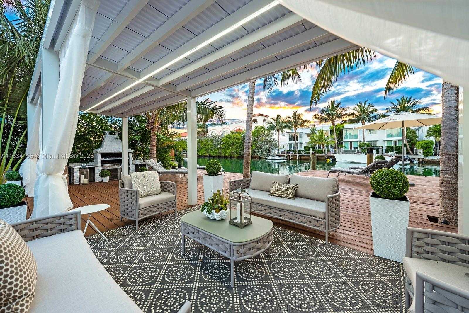 Small Image of 3734 CHASE AVE, Miami Beach Number 18