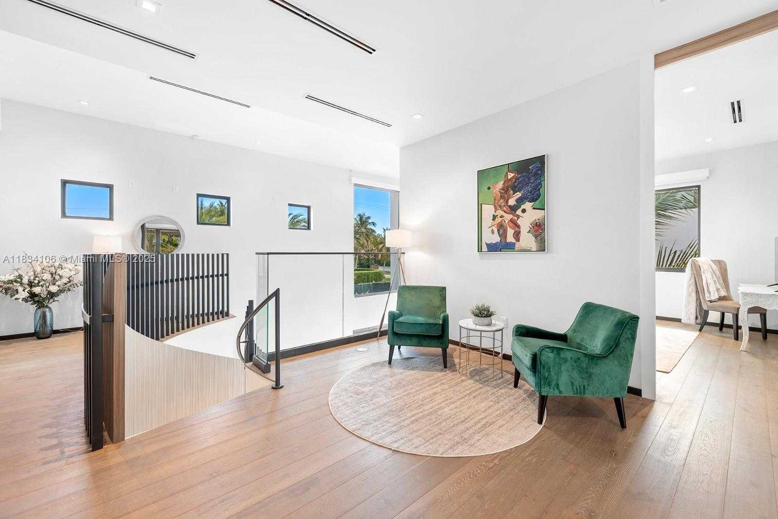 Small Image of 3734 CHASE AVE, Miami Beach Number 19