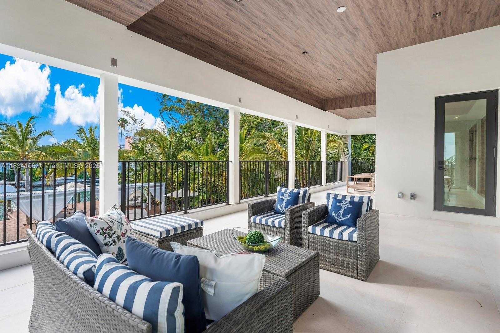 Small Image of 3734 CHASE AVE, Miami Beach Number 23