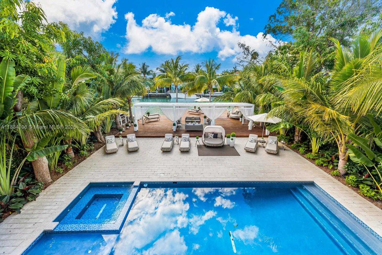 Small Image of 3734 CHASE AVE, Miami Beach Number 24
