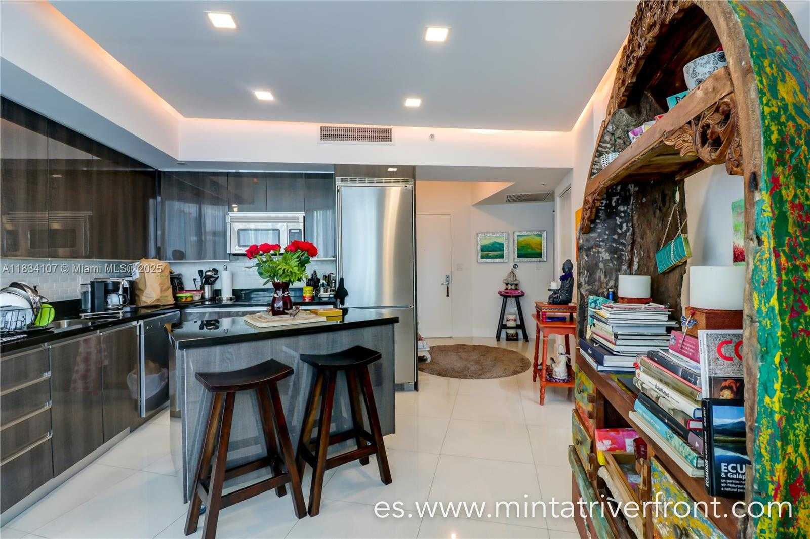 Small Image of 92 SOUTH WEST 3RD ST #2301, Miami Number 3