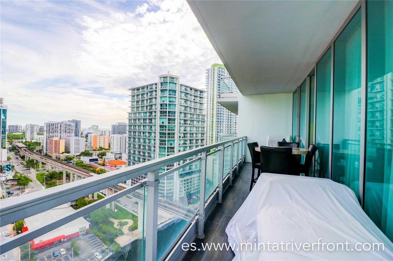 Small Image of 92 SOUTH WEST 3RD ST #2301, Miami Number 6