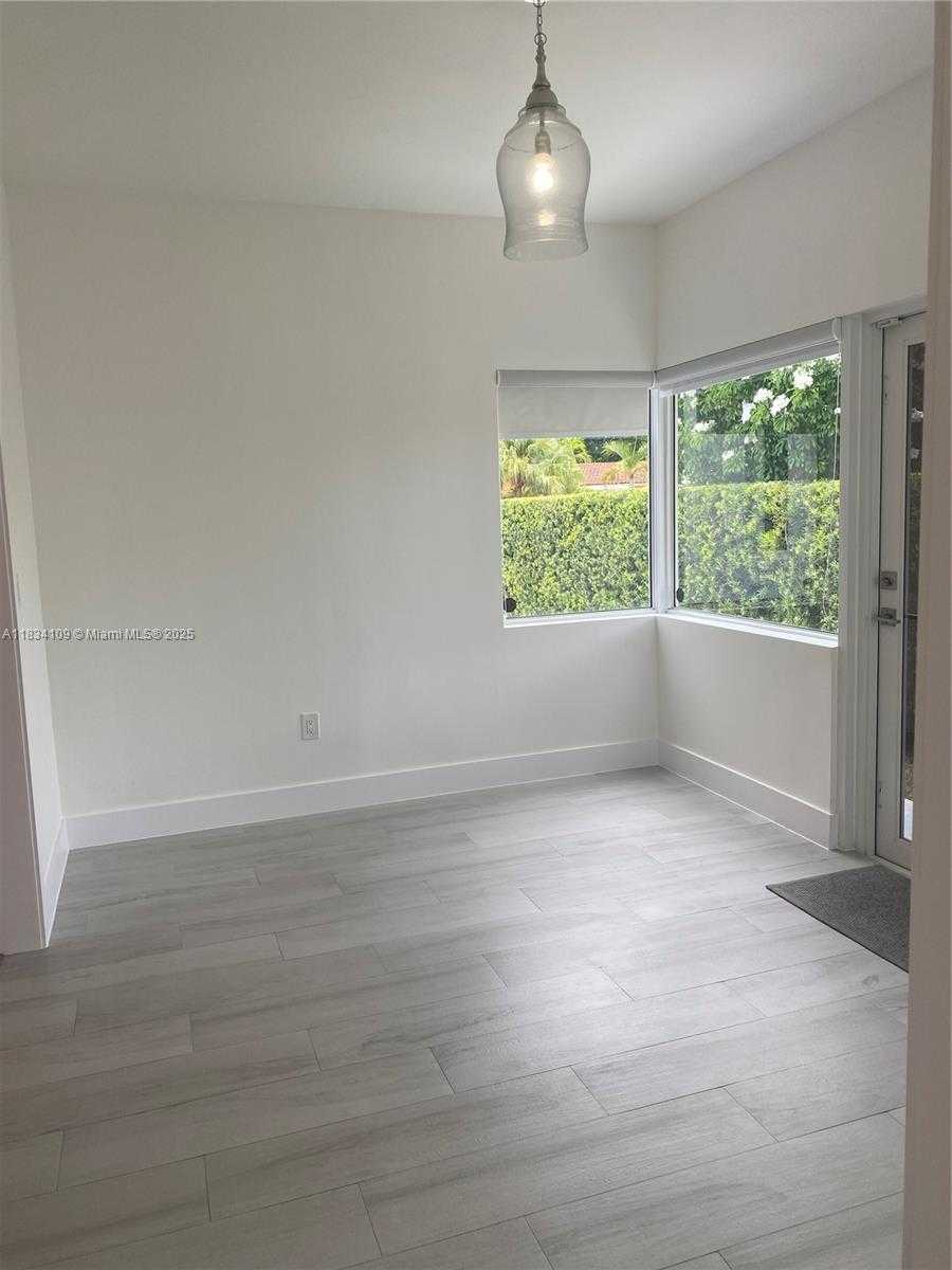 Small Image of 2105 SOUTH WEST 12 ST #2105, Miami Number 14