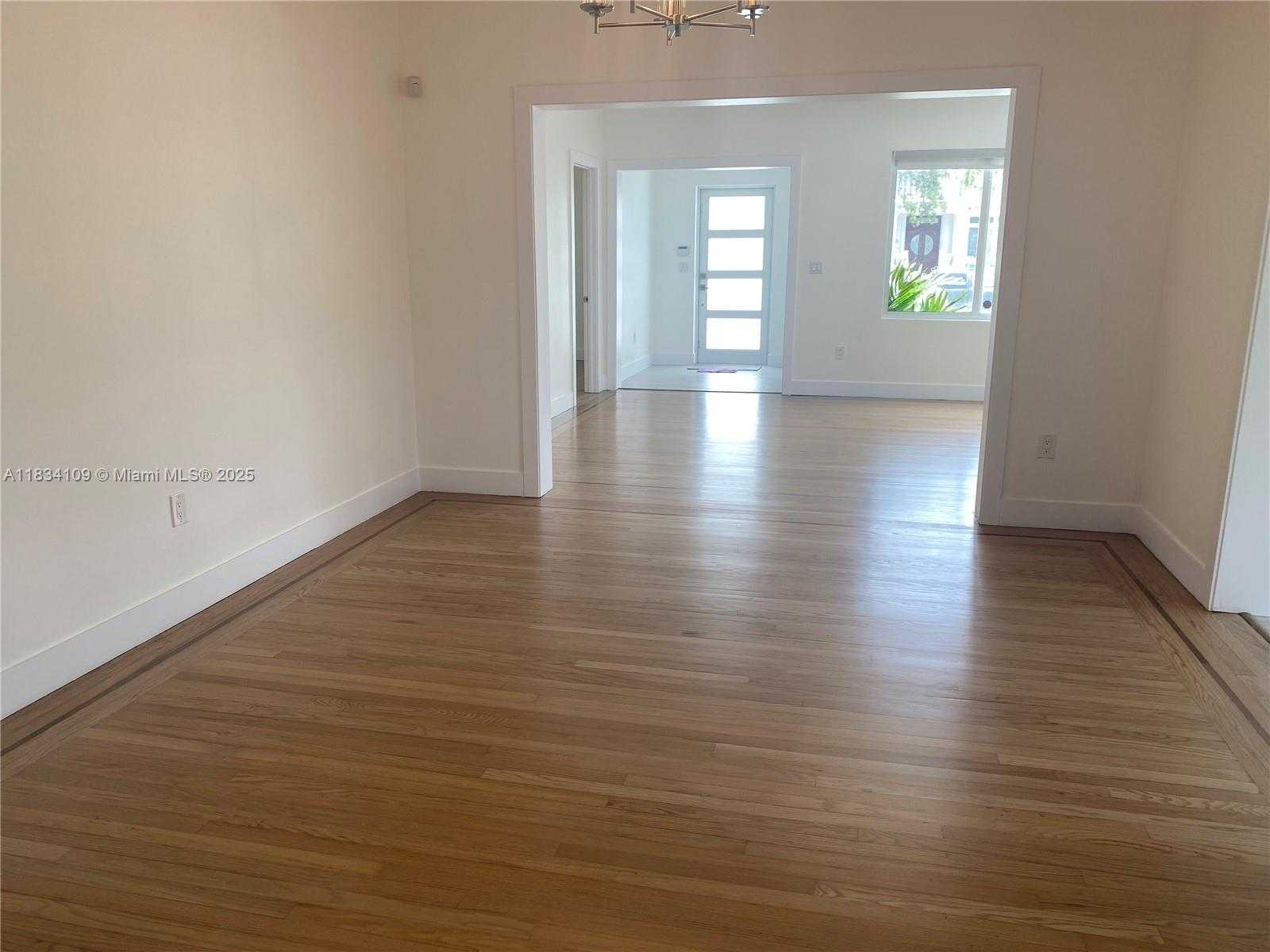 Small Image of 2105 SOUTH WEST 12 ST #2105, Miami Number 4