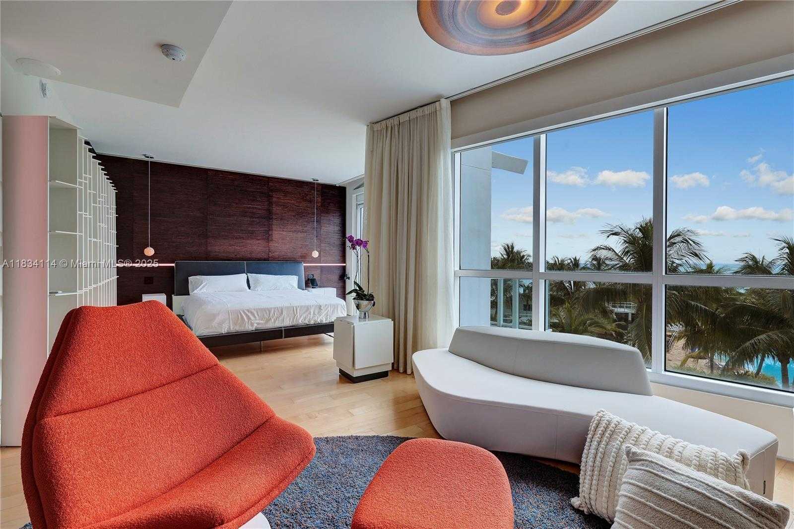 Small Image of 50 SOUTH POINTE DR #TWN4, Miami Beach Number 15