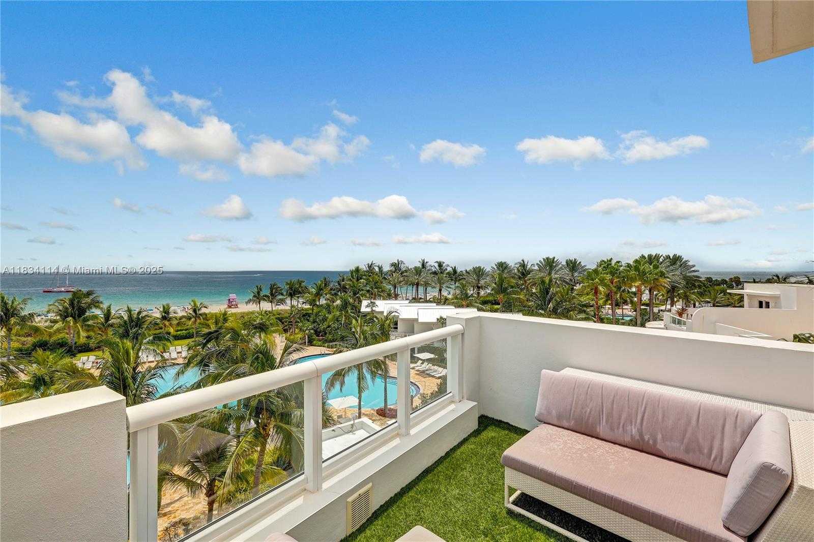 Small Image of 50 SOUTH POINTE DR #TWN4, Miami Beach Number 20