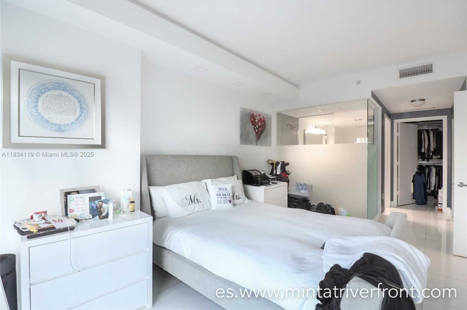 Small Image of 92 SOUTH WEST 3RD ST #3003, Miami Number 8