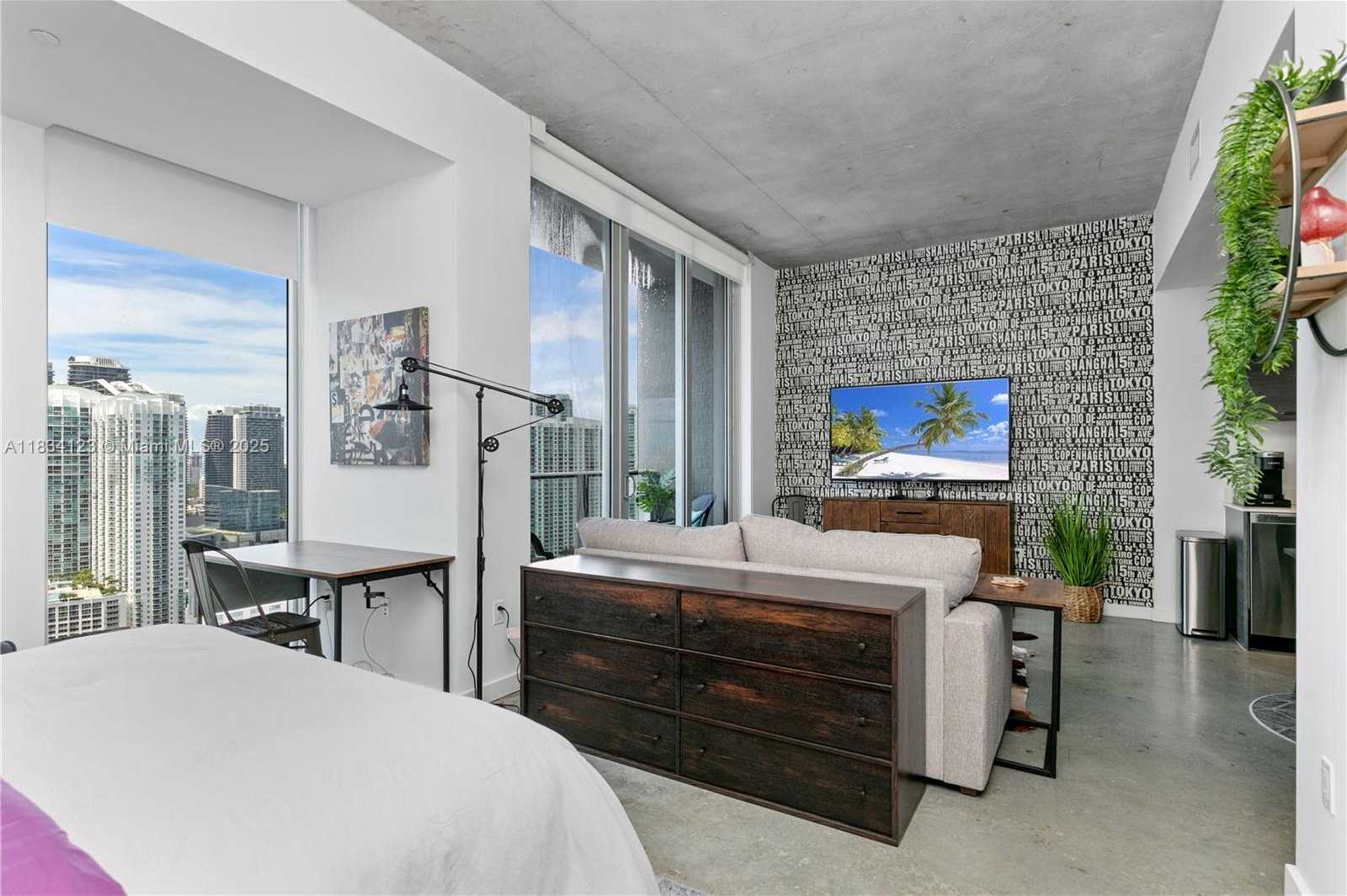 Small Image of 151 SOUTH EAST 1ST ST #3103, Miami Number 11