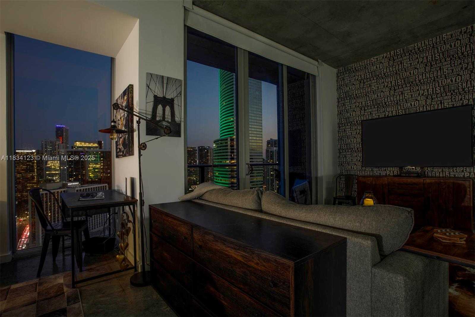 Small Image of 151 SOUTH EAST 1ST ST #3103, Miami Number 12