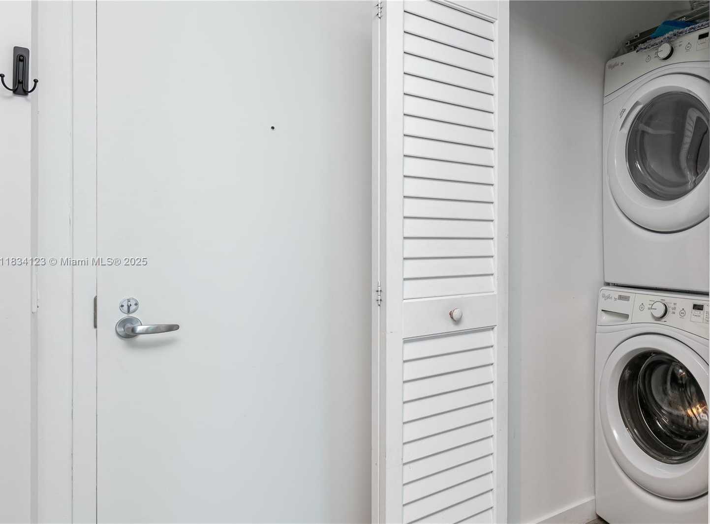 Small Image of 151 SOUTH EAST 1ST ST #3103, Miami Number 31