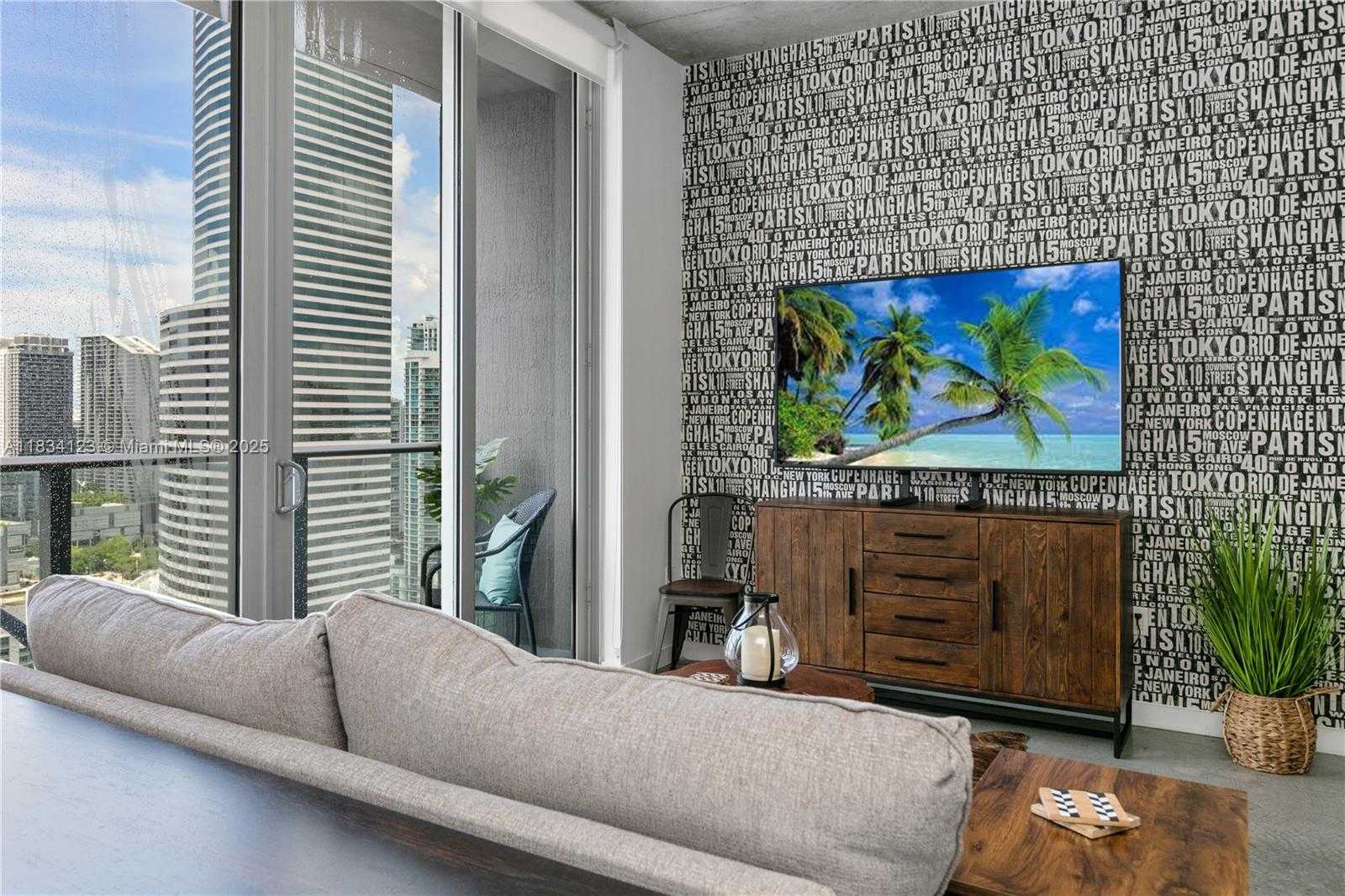 Small Image of 151 SOUTH EAST 1ST ST #3103, Miami Number 4