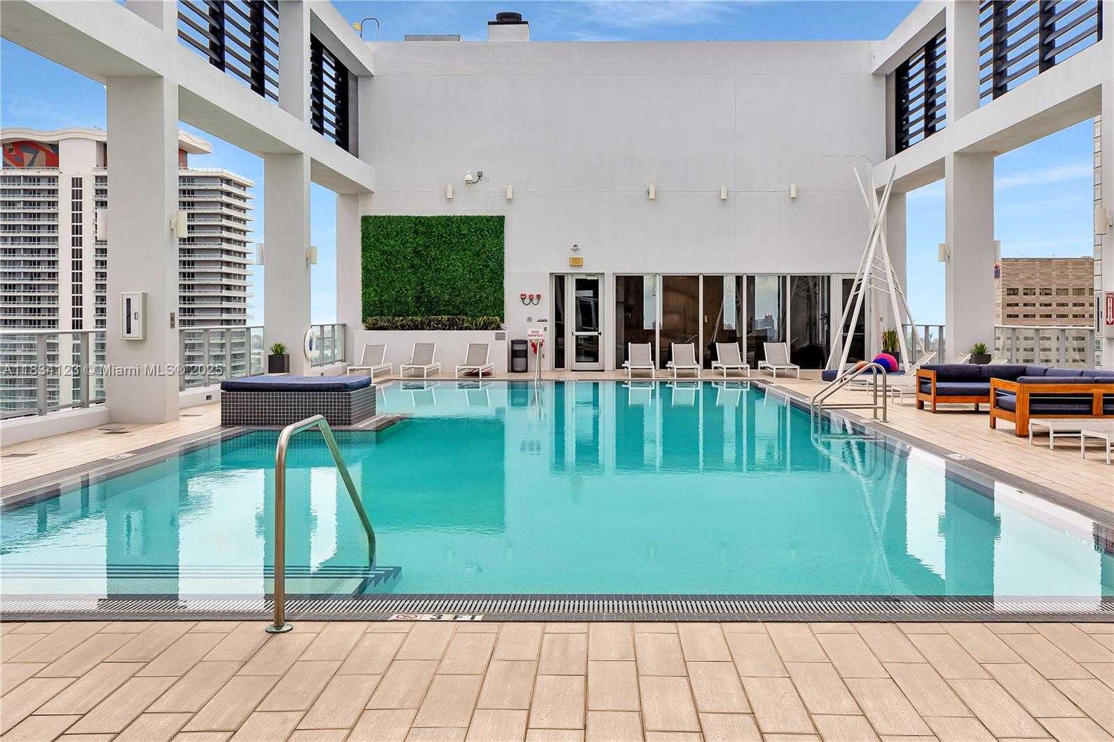Small Image of 151 SOUTH EAST 1ST ST #3103, Miami Number 42
