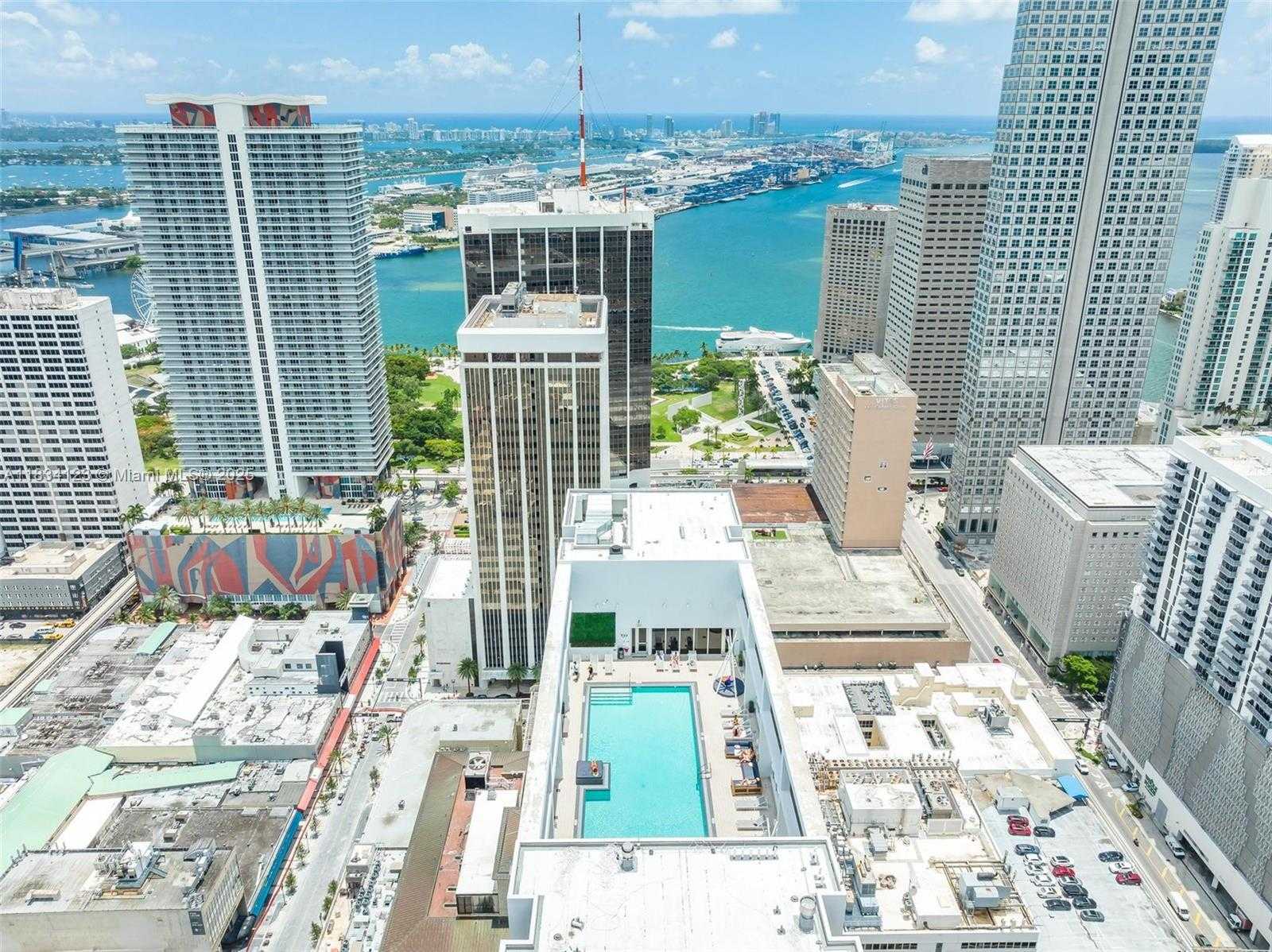 Small Image of 151 SOUTH EAST 1ST ST #3103, Miami Number 47