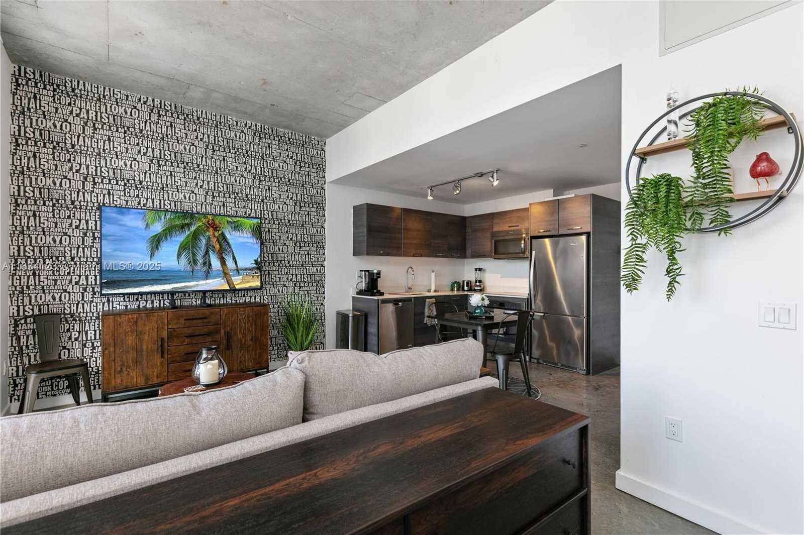 Small Image of 151 SOUTH EAST 1ST ST #3103, Miami Number 9