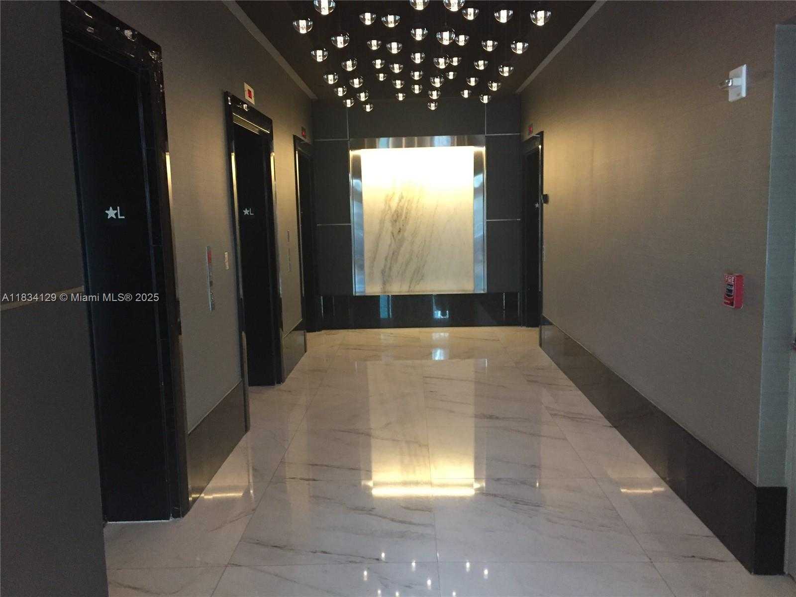 Small Image of 951 BRICKELL AVE #1909, Miami Number 28