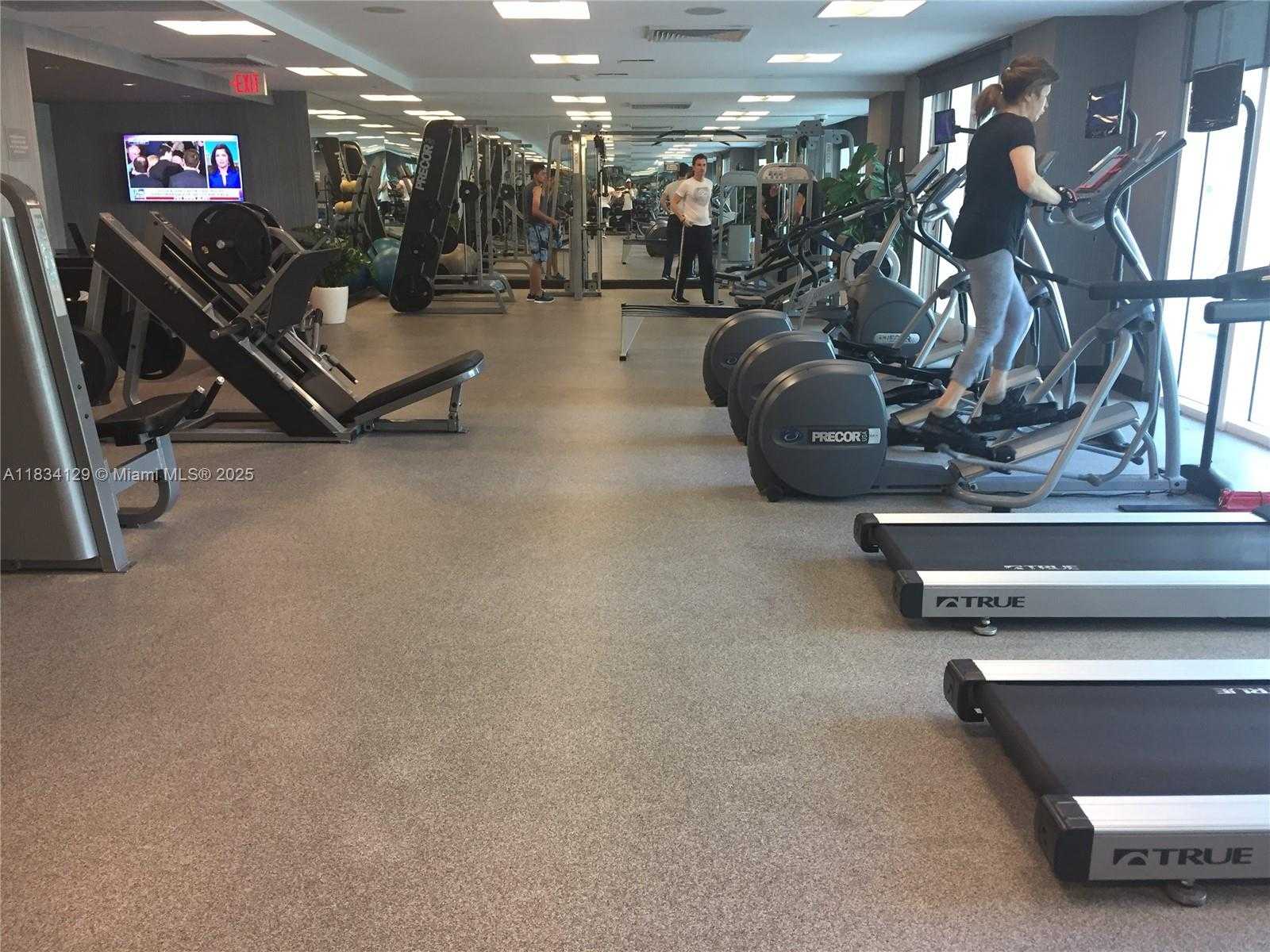 Small Image of 951 BRICKELL AVE #1909, Miami Number 30