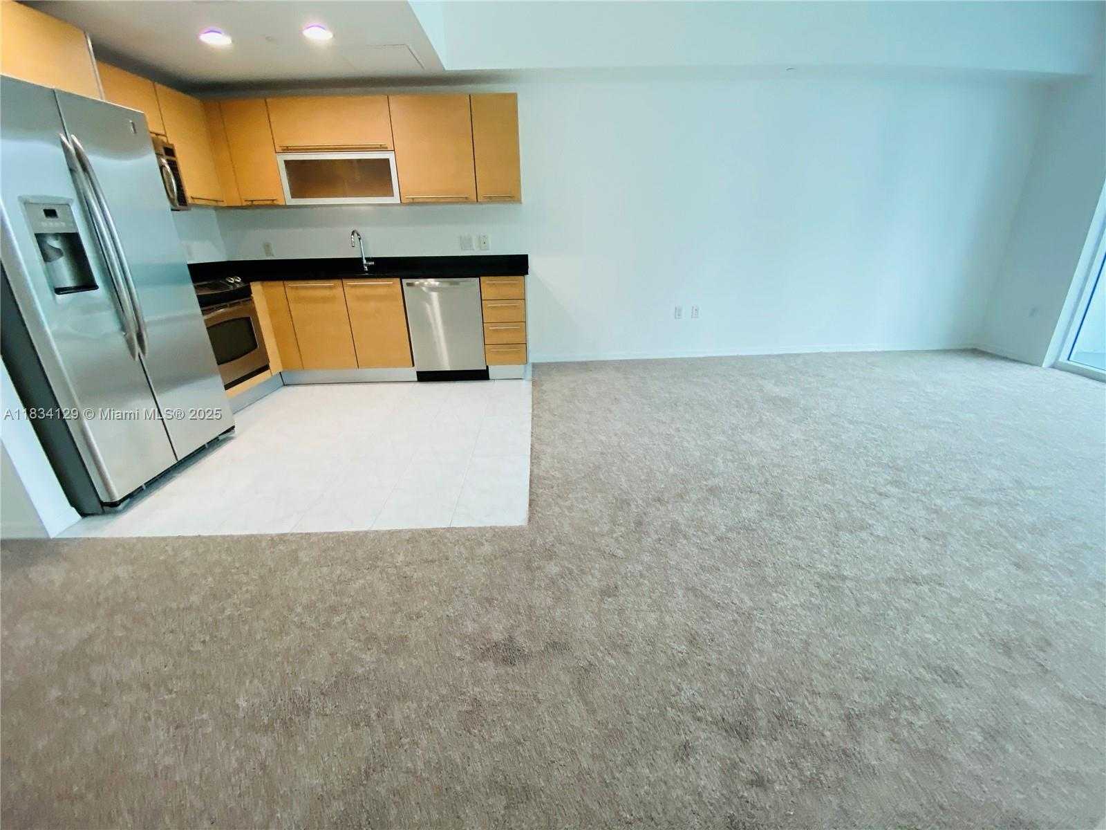 Small Image of 951 BRICKELL AVE #1909, Miami Number 4