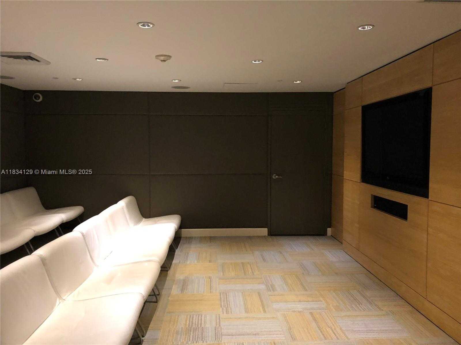 Small Image of 951 BRICKELL AVE #1909, Miami Number 41