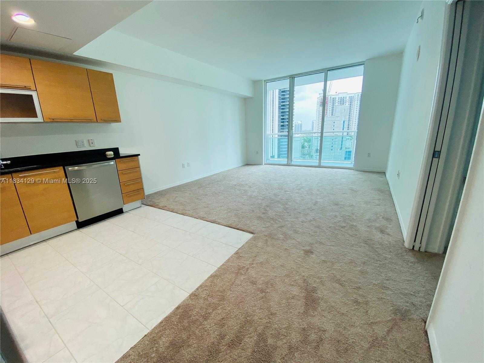 Small Image of 951 BRICKELL AVE #1909, Miami Number 6