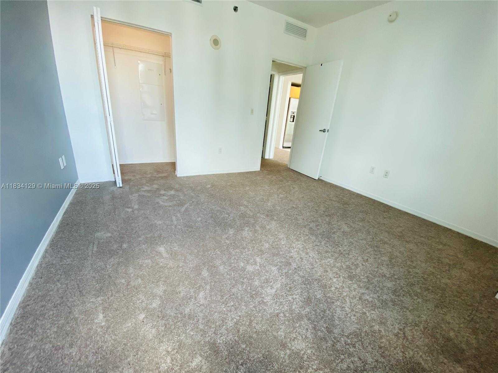 Small Image of 951 BRICKELL AVE #1909, Miami Number 9