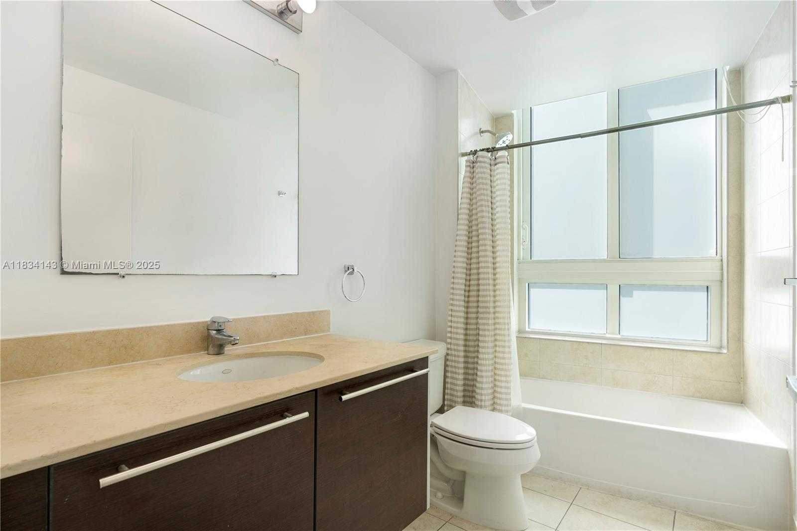 Small Image of 1900 NORTH BAYSHORE DR #3410, Miami Number 11