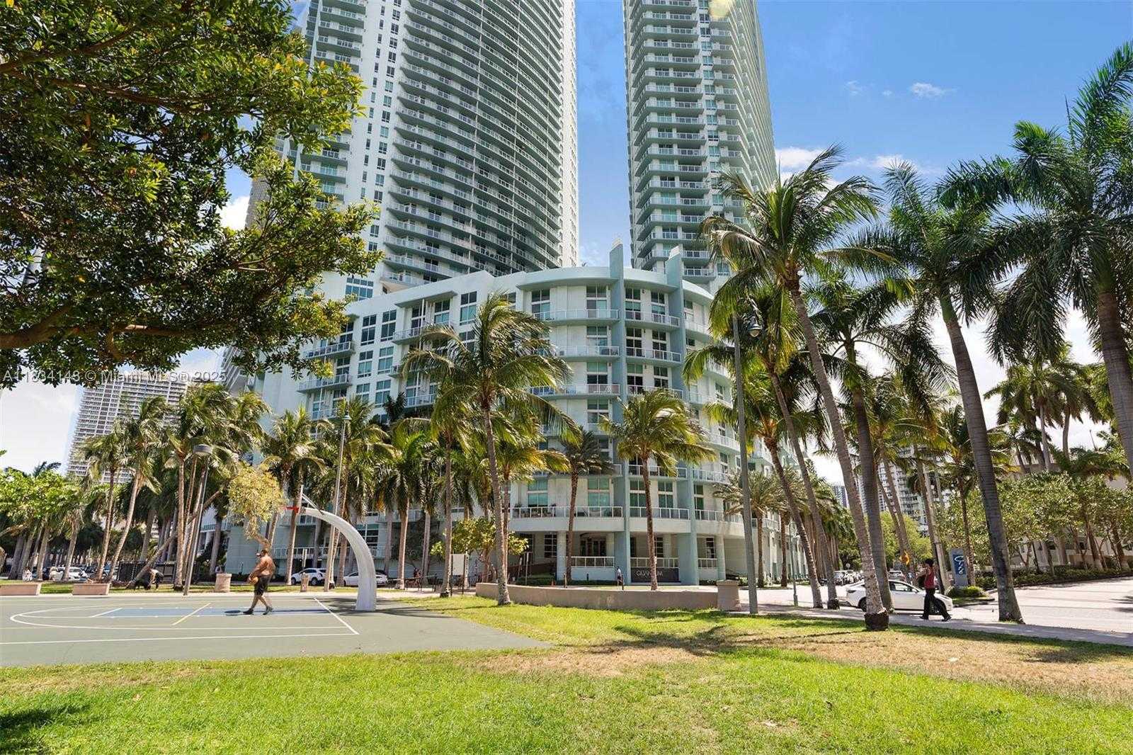 Small Image of 1900 NORTH BAYSHORE DR #3410, Miami Number 12