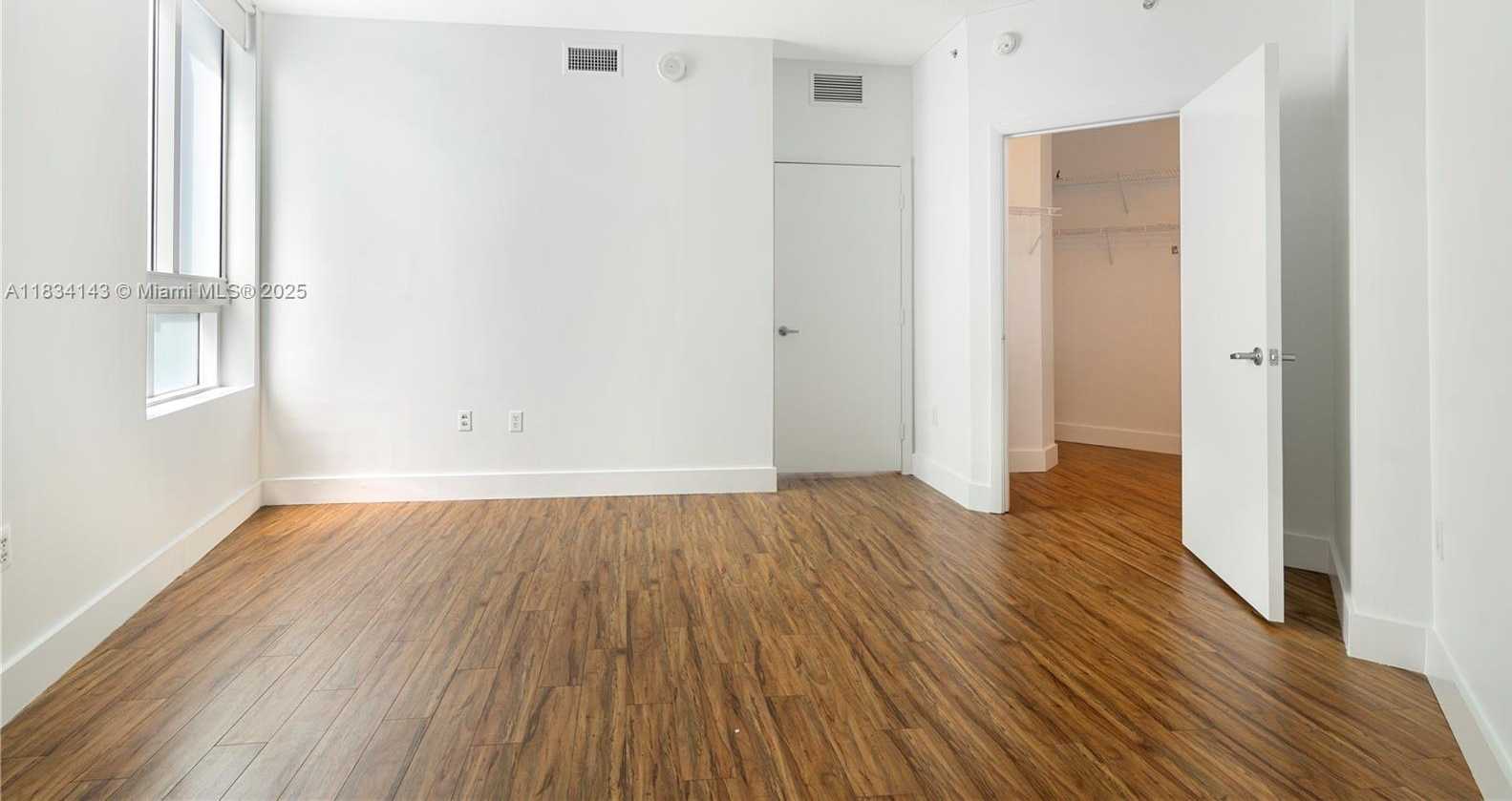 Small Image of 1900 NORTH BAYSHORE DR #3410, Miami Number 9
