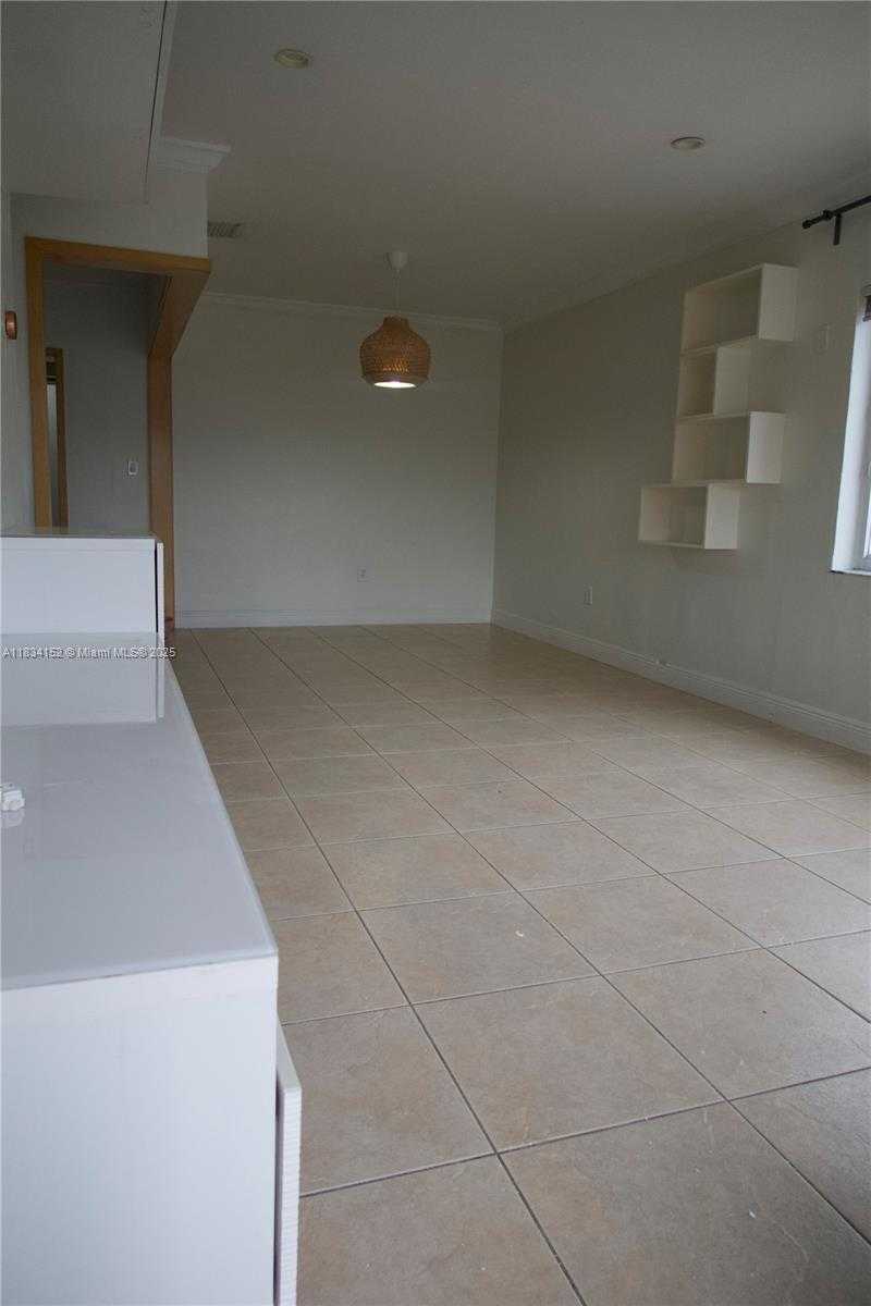 Small Image of 650 EAST 10TH AVE #1, Hialeah Number 13