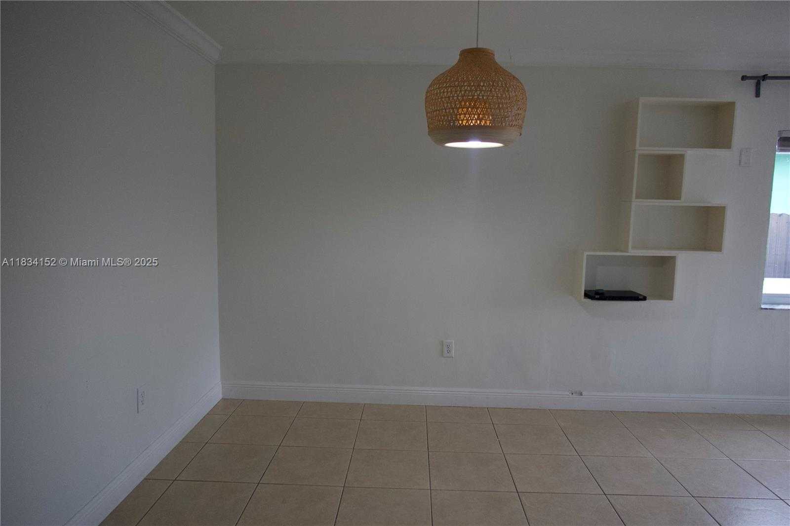 Small Image of 650 EAST 10TH AVE #1, Hialeah Number 3