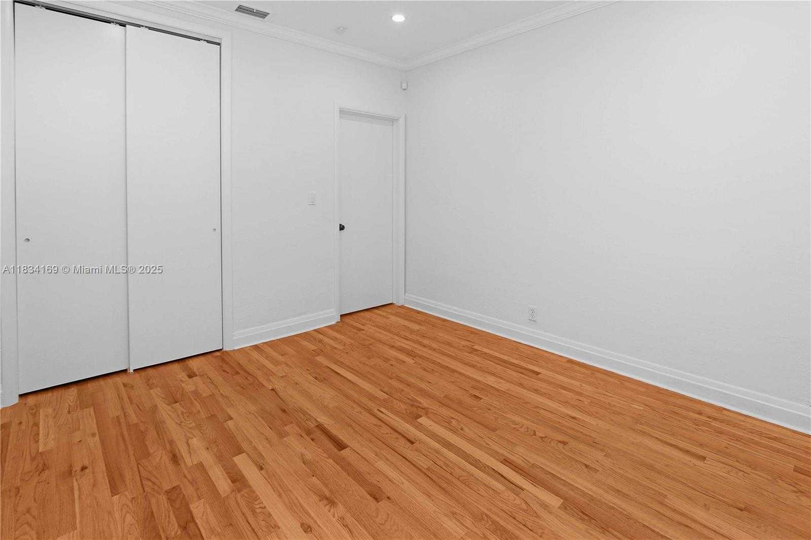 Small Image of 1220 MILAN AVE, Coral Gables Number 21