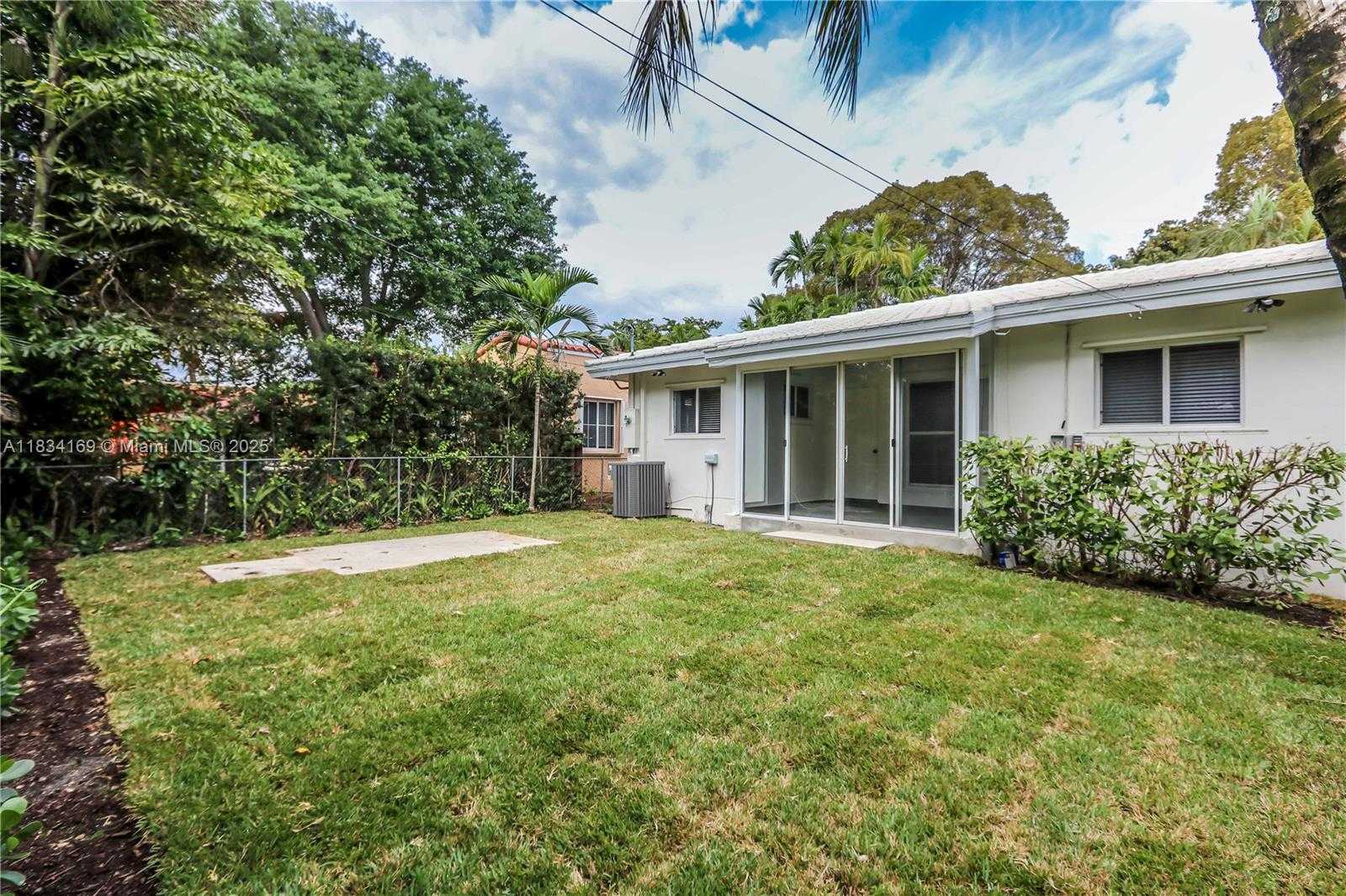 Small Image of 1220 MILAN AVE, Coral Gables Number 38