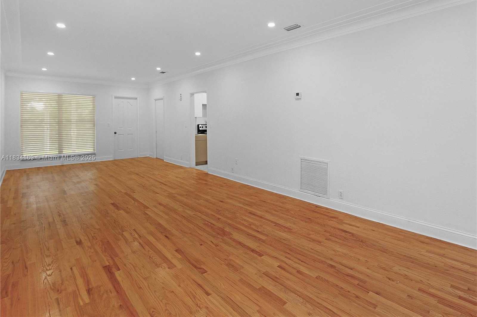 Small Image of 1220 MILAN AVE, Coral Gables Number 8