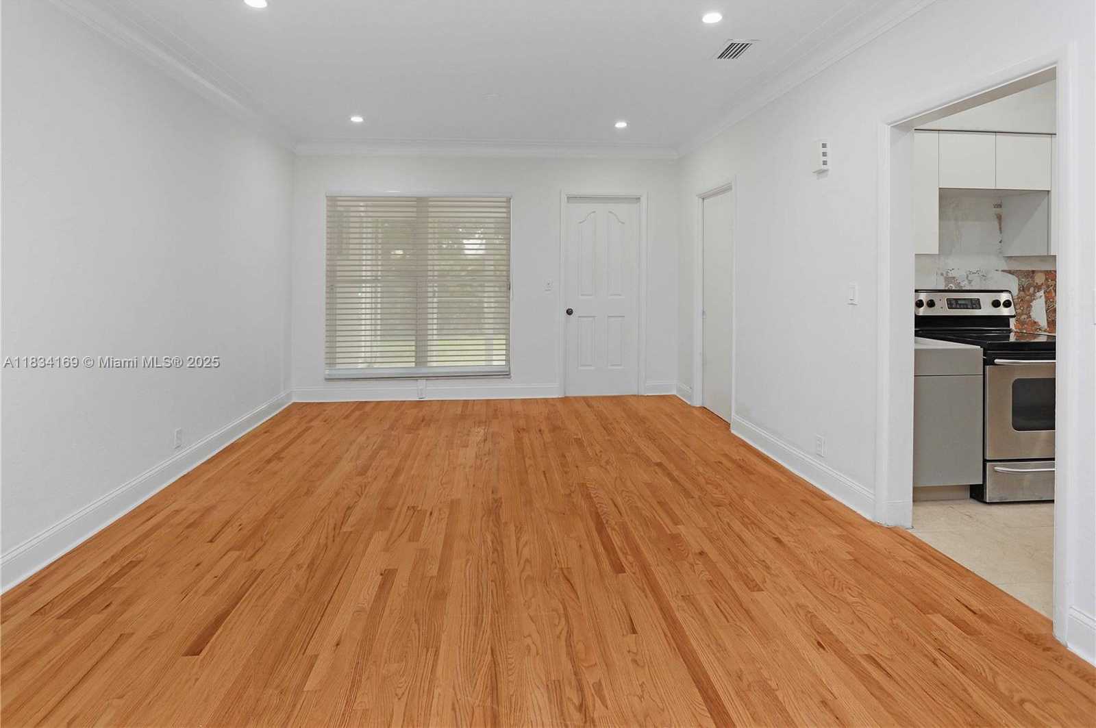 Small Image of 1220 MILAN AVE, Coral Gables Number 9