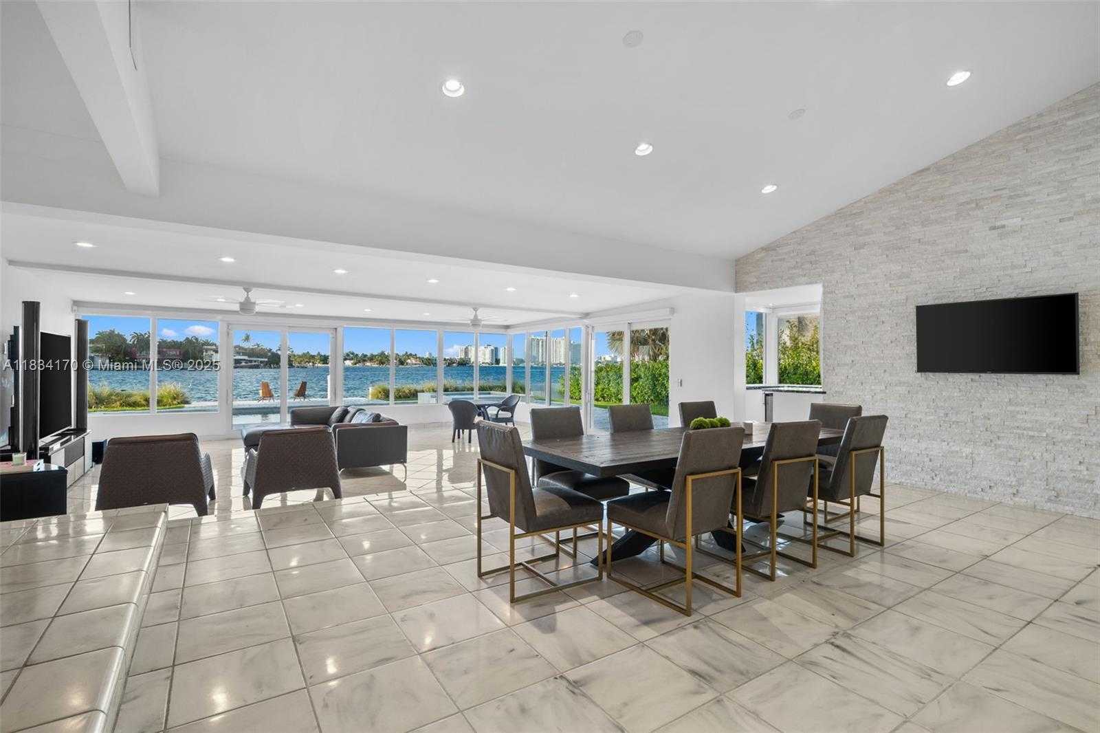 Small Image of 205 NORTH HIBISCUS DR, Miami Beach Number 22