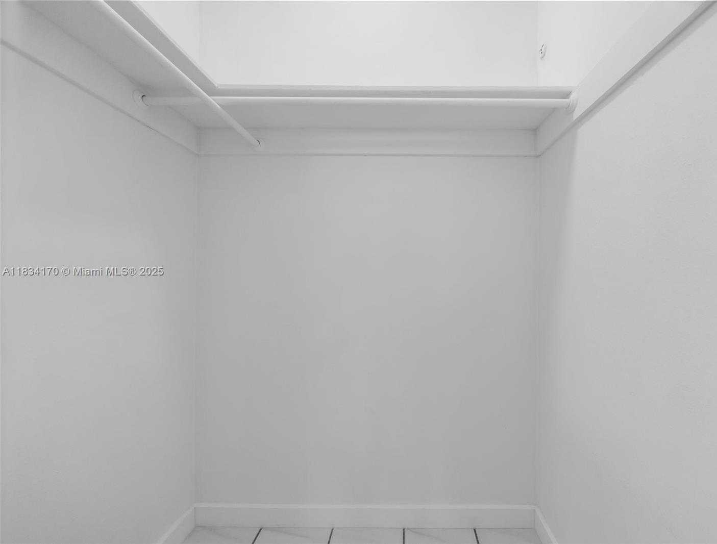 Small Image of 205 NORTH HIBISCUS DR, Miami Beach Number 43
