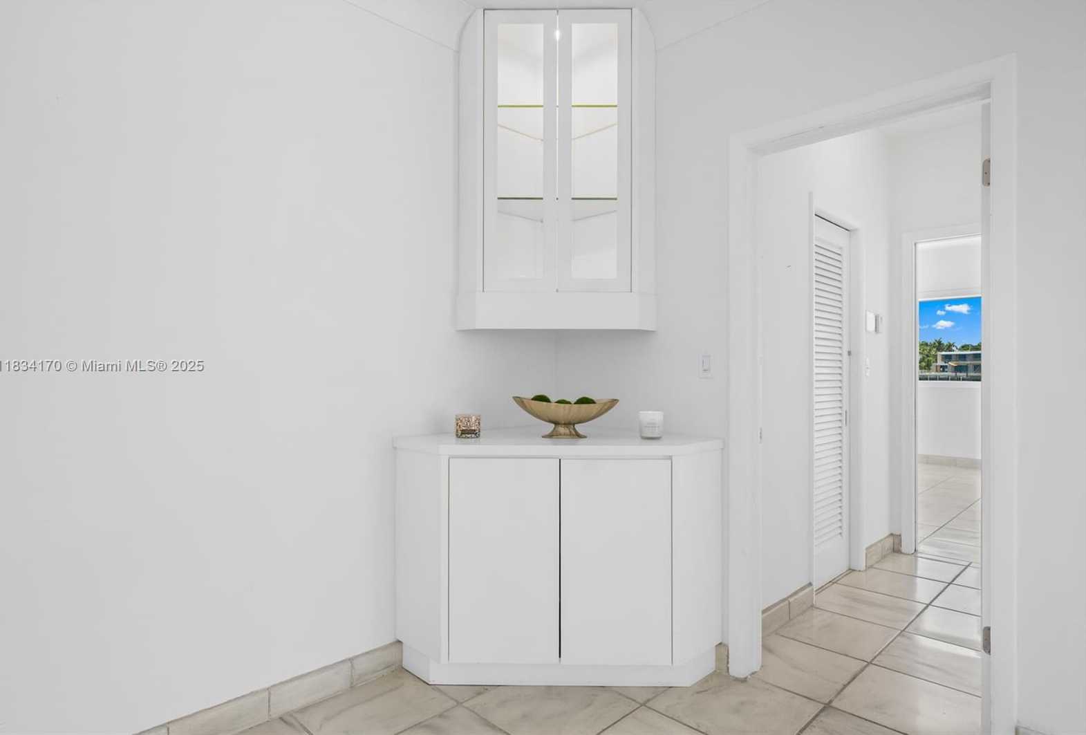 Small Image of 205 NORTH HIBISCUS DR, Miami Beach Number 45