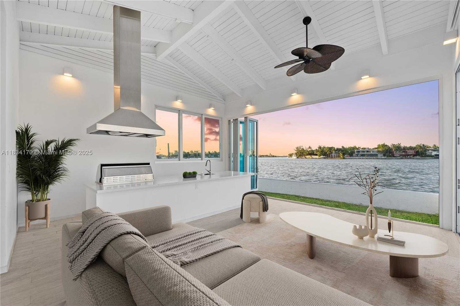 Small Image of 205 NORTH HIBISCUS DR, Miami Beach Number 58