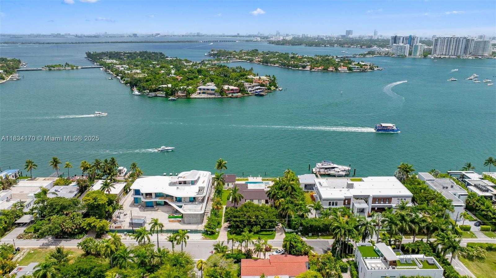 Small Image of 205 NORTH HIBISCUS DR, Miami Beach Number 68