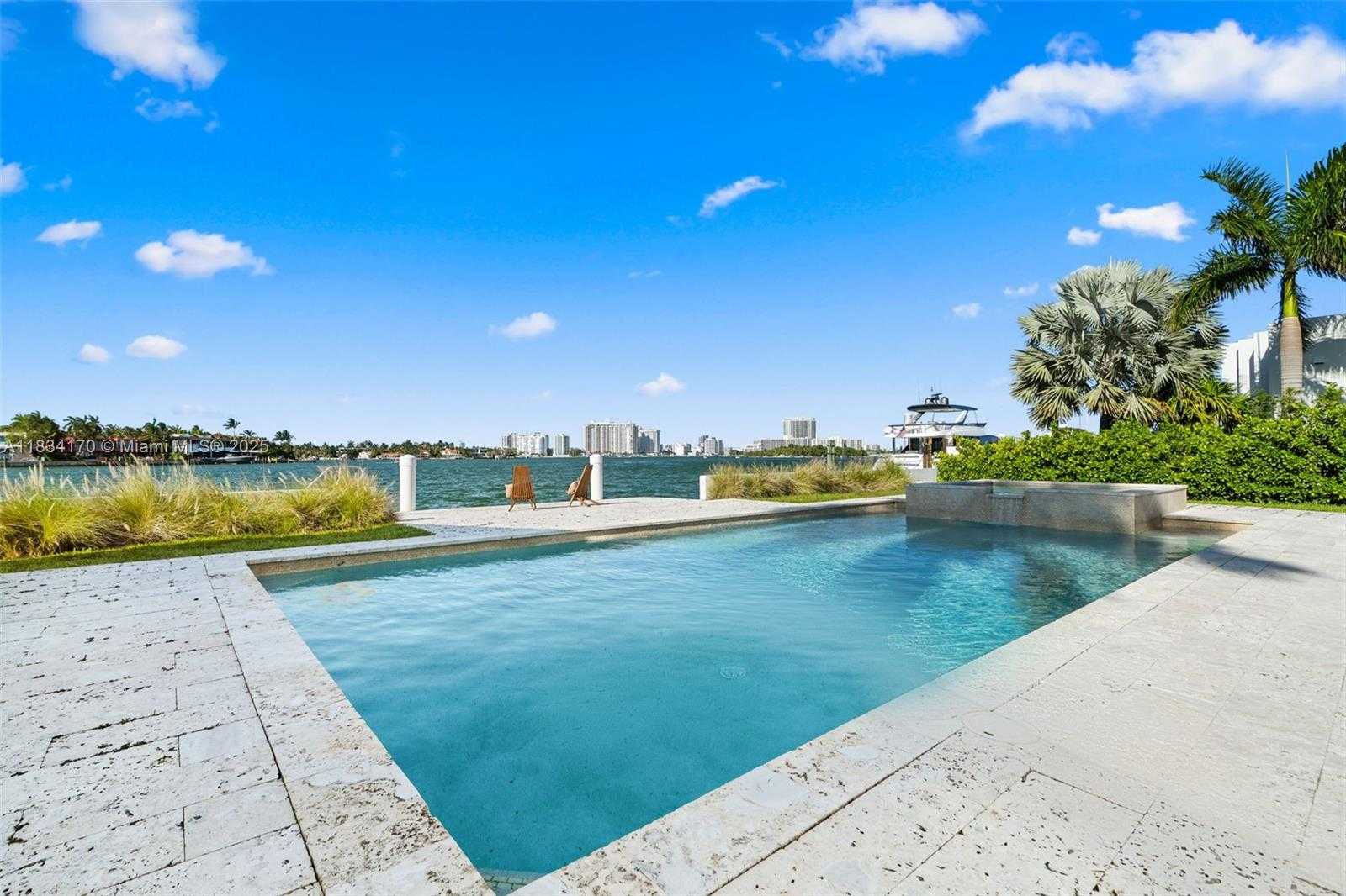 Small Image of 205 NORTH HIBISCUS DR, Miami Beach Number 7