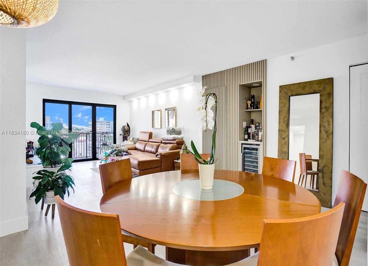 Small Image of 1201 SOUTH OCEAN DR #404N, Hollywood Number 2