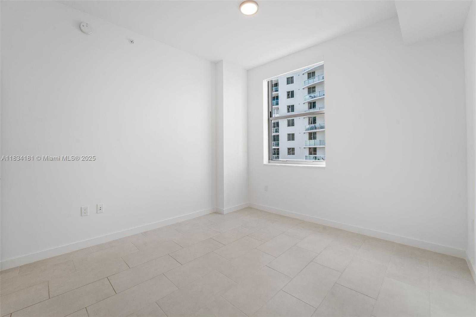 Small Image of 2150 NORTH BAYSHORE DR #0709, Miami Number 21