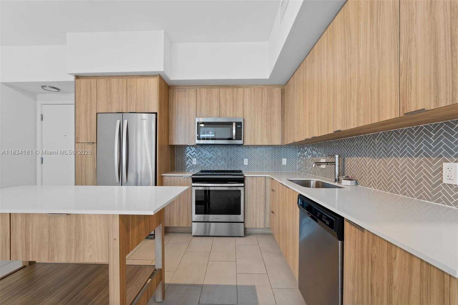 Small Image of 2150 NORTH BAYSHORE DR #0709, Miami Number 4
